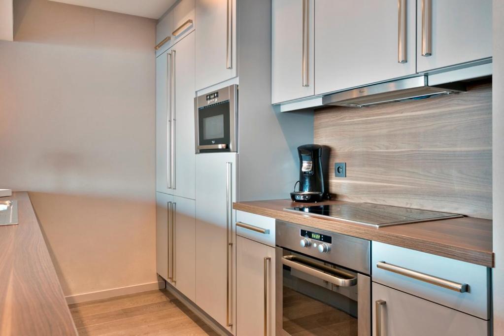 Montezuma Luxe Studio Met Frontaal Zeezicht Zonder Aparte Slaapkamer Apartment Остенде Екстериор снимка